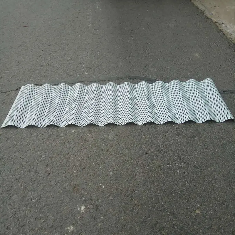 Perforirane profilirane kovinske plošče